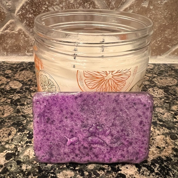 Artisan Handmade Japanese Honeysuckle Soap - Picture 5 of 5